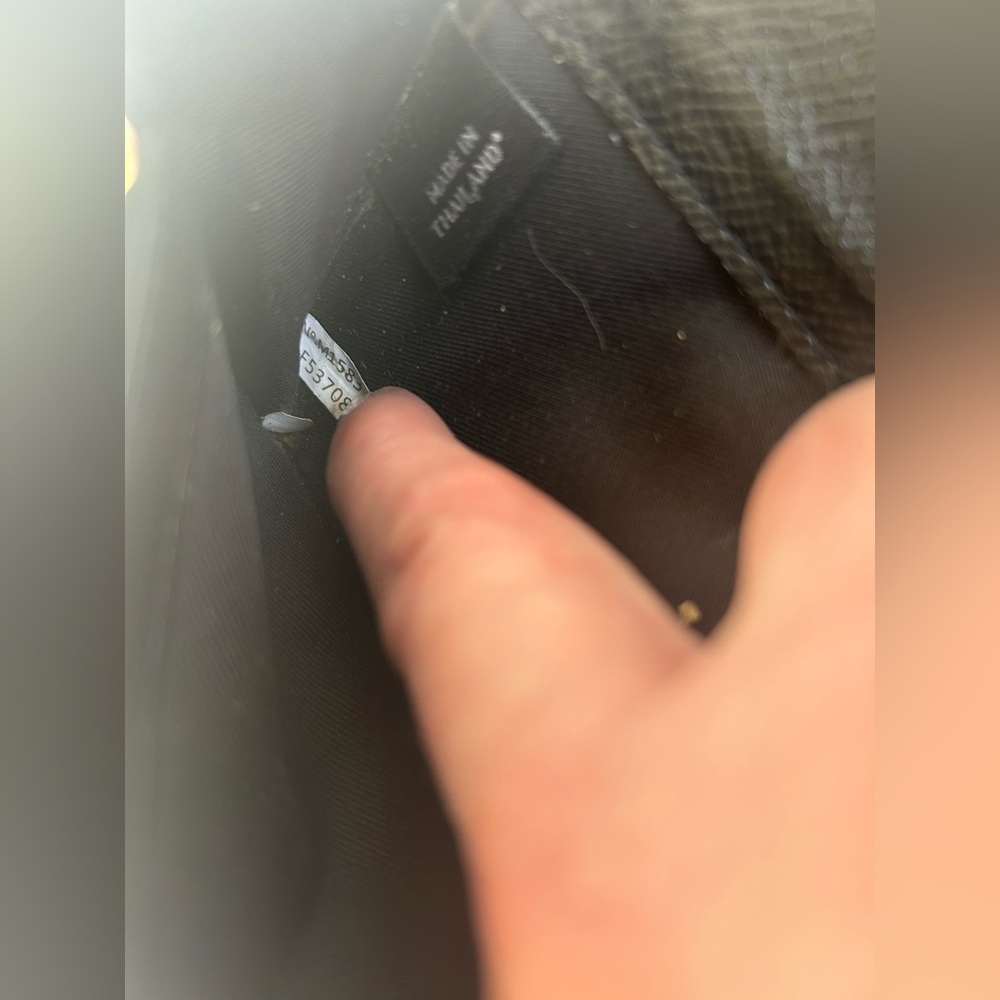 COACH BLACK LEATHER TRIFOLD WALLET WITH PEBBLED LEATHER LANYARD. LIKE NEW! - Picture 8 of 12